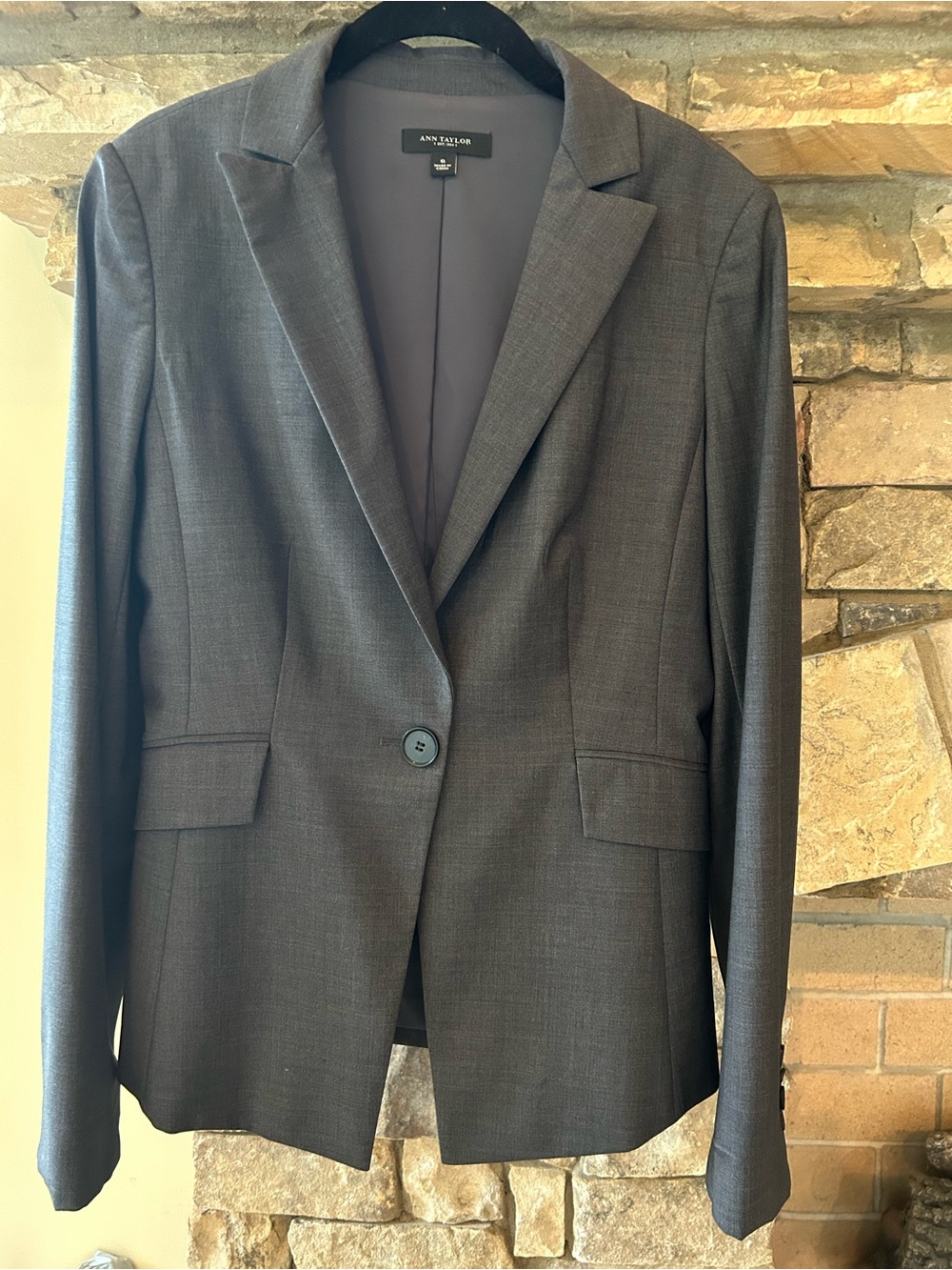 Ann Taylor Classic Women's charcoal gray Blazer